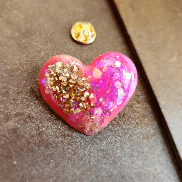 Grand pin's coeur sacré 