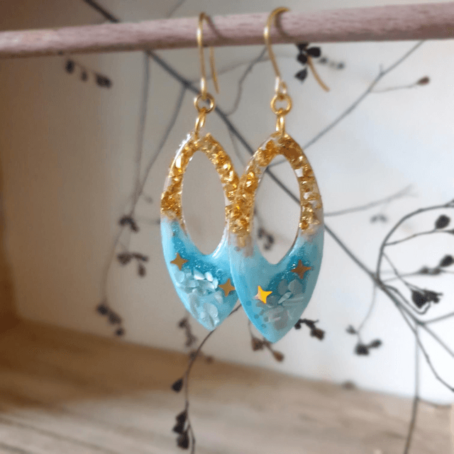Pendants Marquise , navettes en résine 